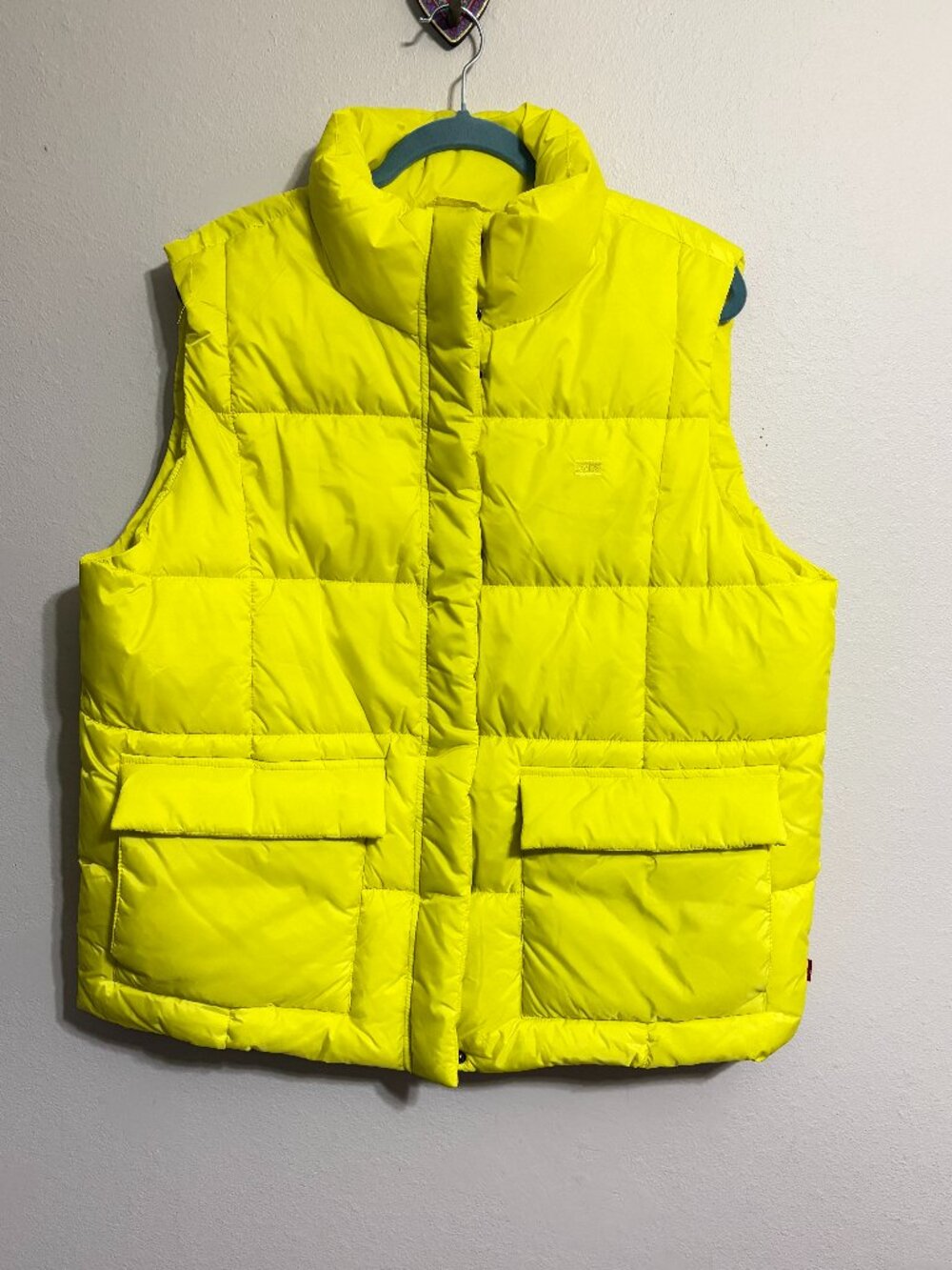 LEVI'S PUFFER VEST WOMEN'S SIZE XL